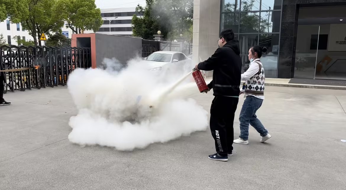 1681368849648531.jpg 58b5f562-71b6-42ea-b88b-33e4291ac48f.jpg